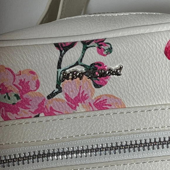 Betsey Johnson Floral Belt/Fanny Pack - Picture 2 of 11